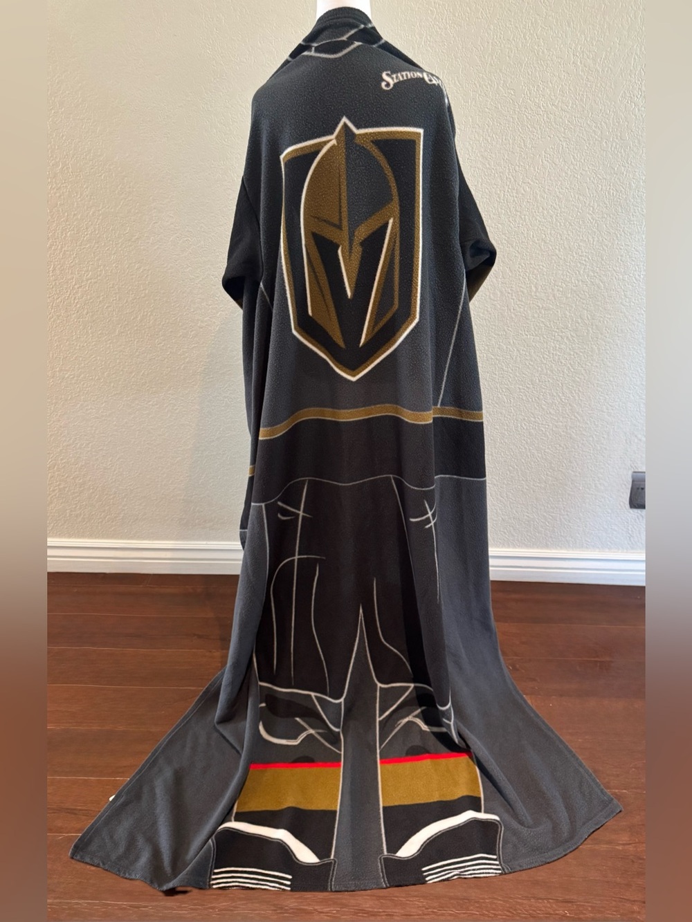 Station Casinos Vegas Golden Knights Wearable Blanket with Sleeves – Fleece